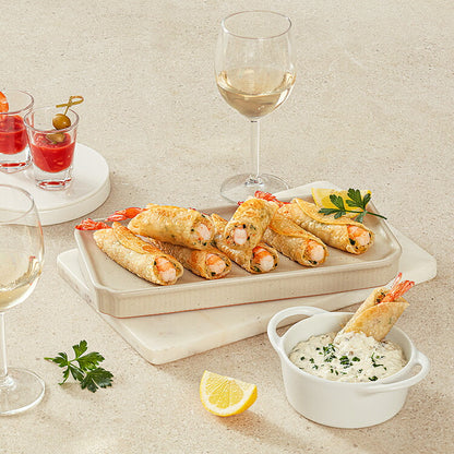 【韓国直輸入】 M&N　丸ごとえび餃子 200g 韓国食品 冷凍餃子 簡単調理 レンジ対応 韓国食品 お弁当・夕食・おつまみ えびマンドゥ えびマンドウ