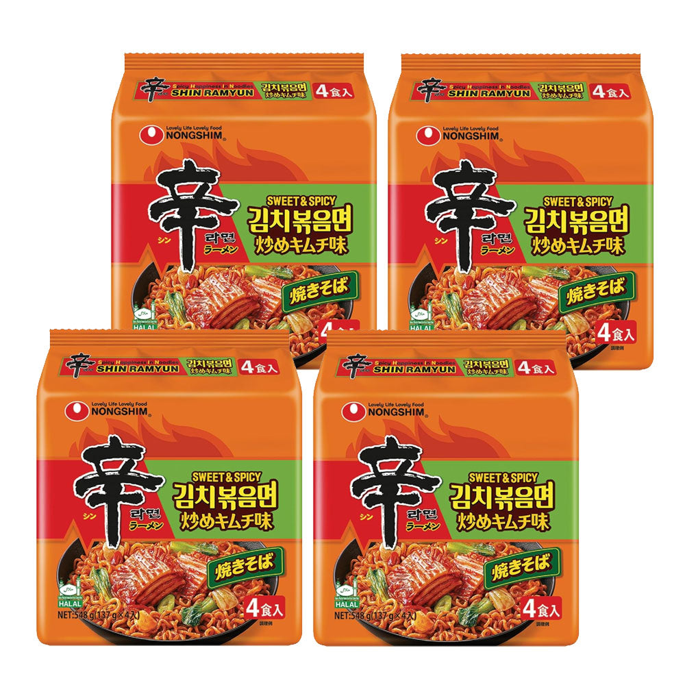 【農心】 辛ラーメン 炒めキムチ137g　　韓国食品 韓国人気ラーメン Nongshim 農心 辛ラーメン焼きそば炒めキムチ味 袋麺4P (4食) 韓国ラーメン スイート＆スパイシー スワイシ― 世界的に流行している「SWICY(Sweet and spicy」フレーバーの再現 辛ラーメン  キムチ炒め麺  韓国インスタント麺  汁なしラーメン  ピリ辛×旨辛  発酵キムチ風味  コク深い旨味  太麺もちもち食感  韓国本場の味  簡単調理・時短グルメ